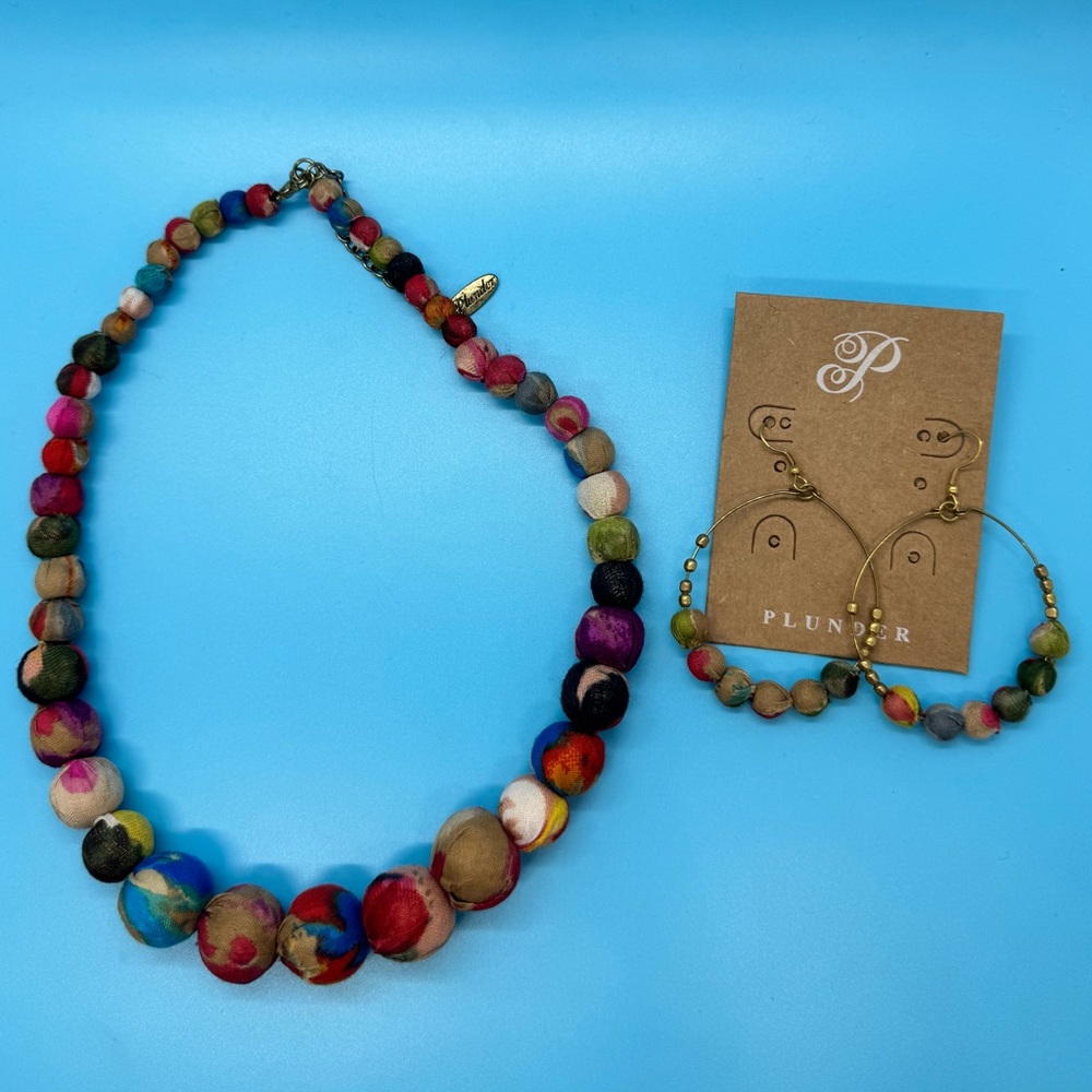 Plunder Jewelry Set Beaded wrapped in beautiful pattern fabric with antique gold
